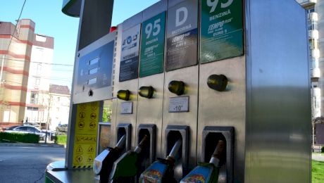 În ce orașe se găsesc cei mai ieftini carburanți din România. Prețul motorinei și benzinei diferă de la oraș la oraș!