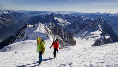 Cei mai inalți munți din Europa. Totuși, pălesc în comparație cu lanțul Himalaya