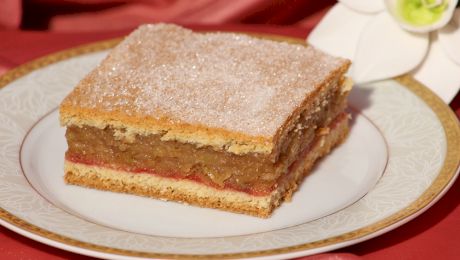 Rețeta Zilei: plăcintă de mere cu scorțișoară. Un adevărat deliciu în weekend