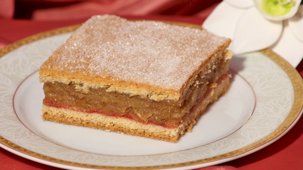 Rețeta Zilei: plăcintă de mere cu scorțișoară. Un adevărat deliciu în weekend