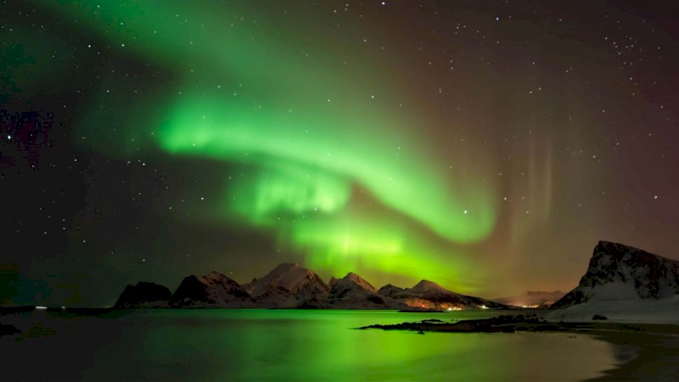 Aurora Boreală. De ce apare pe cer și ce mituri se spune despre ea