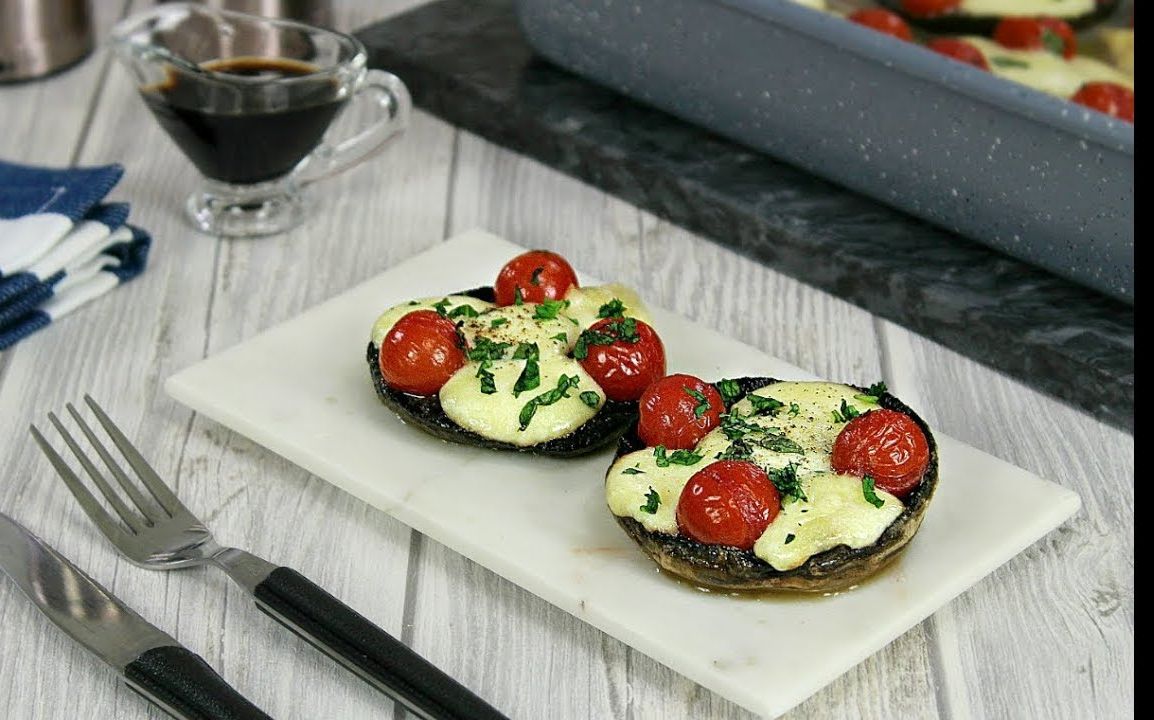 Ciuperci umplute cu mozzarella