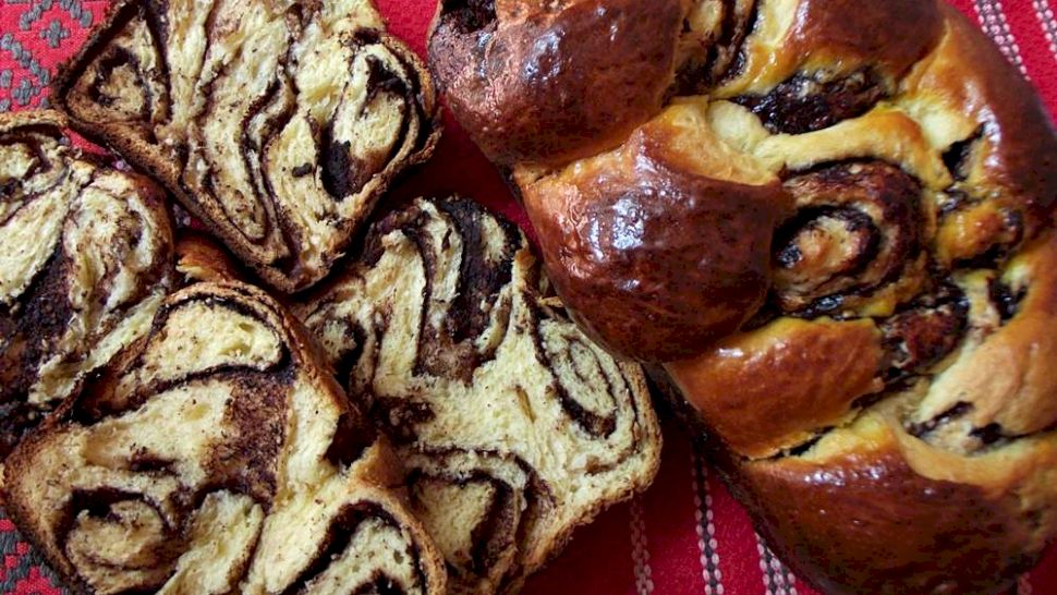 Rețetă de cozonac cu aluat opărit. Sună neobișnuit, dar e super delicios