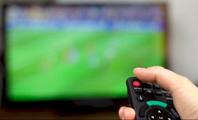 Cum să te uiți la TV prin satelit gratis și fără interferențe