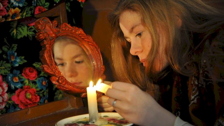 Ce trebuie să facă fetele nemăritate de Sfântul Andrei. Tradiția rezistă de sute de ani în România