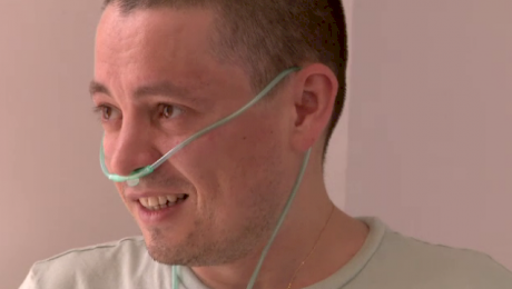 De ce nu a putut fi salvat Ionuț Anghel. Tânărul de 35 de ani aștepta de trei ani un transplant de plămâni. Reacția autorităților