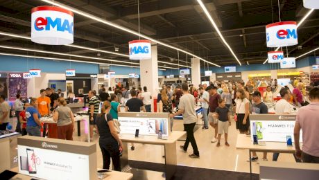 Program eMag de sărbători. Orarul showroom-urilor. Când se închid acestea