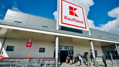 Program Kaufland de sărbători. Orarul de funcţionare pentru Crăciun şi Revelion. Cum se lucrează pe 25, 26 decembrie şi 1, 2 ianuarie