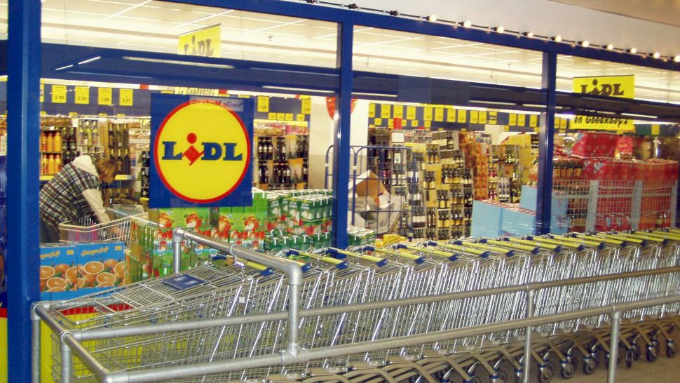 Program Lidl de sărbători. Orarul de funcţionare pentru Crăciun şi Revelion. Cum se lucrează pe 25, 26 decembrie şi 1, 2 ianuarie