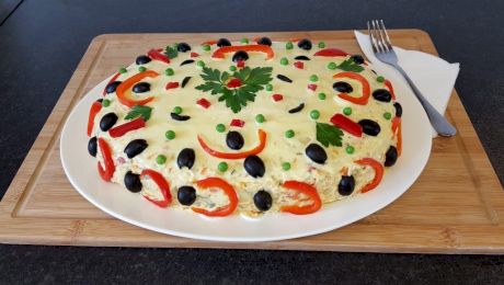 Rețetă de salată de Boeuf ca pe vremuri cu piept de pui și maioneză