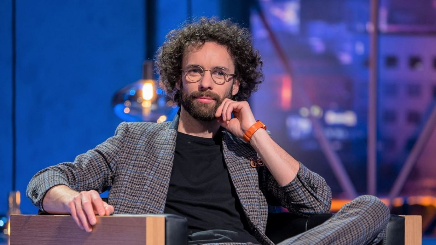 Bogdan Micu, în timpul filmărilor de la Imperiul Leilor, sezonul 2. Sursa foto: Pro TV