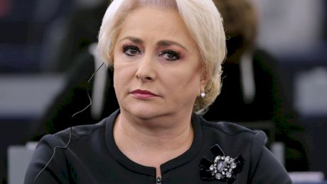 Cât costă și de unde poți cumpăra cartea Vioricăi Dăncilă