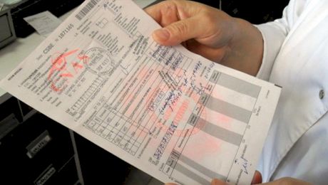 Analize gratuite pentru români. Klaus Iohannis a promulgat legea!