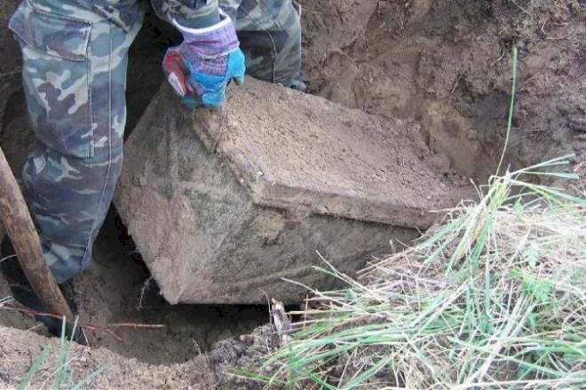 Ce a putut să găsească un om după ce a săpat o groapă în propria curte. Era acolo de sute de ani!
