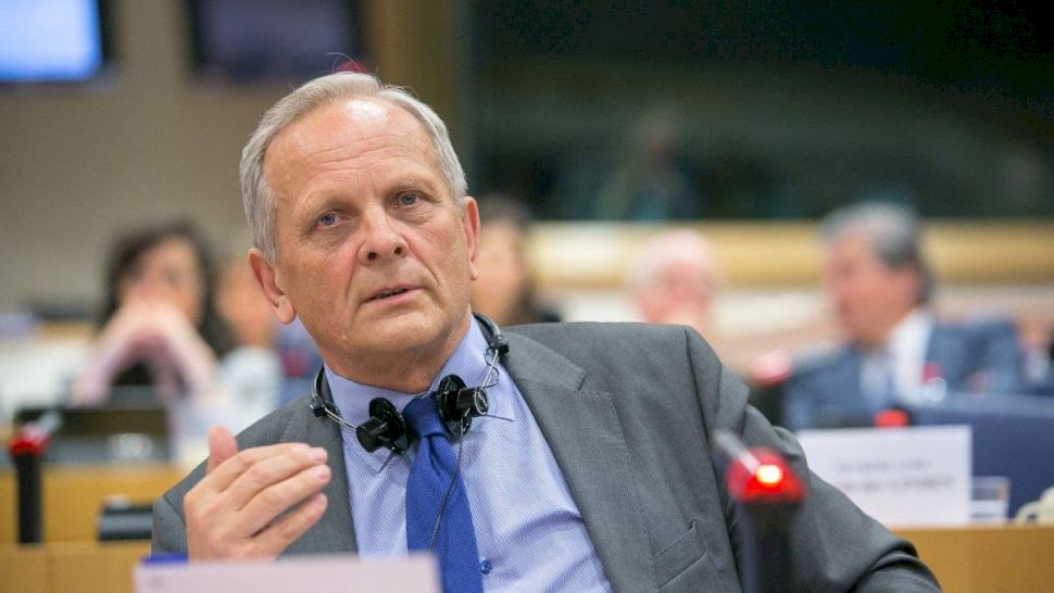 Ce pensie primește Theodor Stolojan de la Parlamentul European