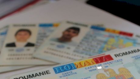 Se schimbă buletinele românilor! Vor fi introduse Cărțile de Identitate electronice
