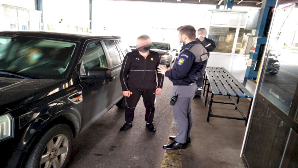 Un bărbat fără permis a vrut să treacă frontiera. A fost prins imediat de polițiști