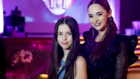 Cât de schimbată este Violeta, fiica Andreei Marin: „Superbă ca mama ei”