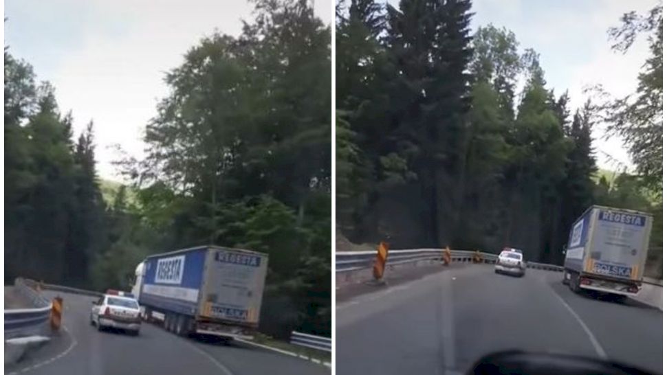 Mașină de poliție, depășire periculoasă pe un drum de munte: 