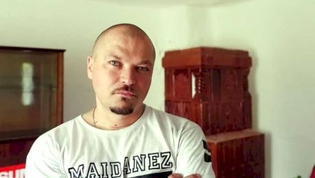 Puya, La Familia: CV, Biografie, Afaceri, Avere, Familie, Inălțime, Greutate, Albume