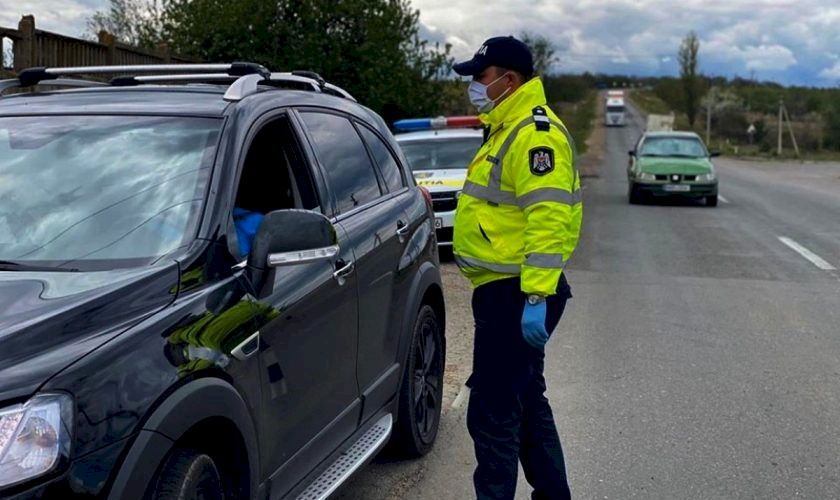 Cod Rutier. Ce amendă poți primi dacă dimensiunile roților sunt mai mari decât cele trecute în cartea mașinii