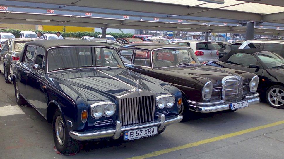 Tarife la Târgul Autovit din Vitan. Cât costă să scoți mașina la vânzare acolo și ce chirii există