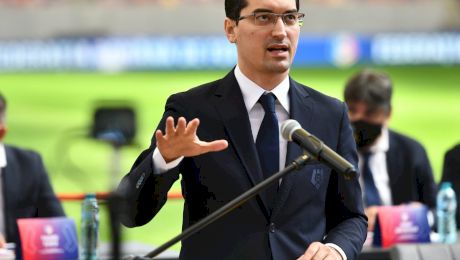 Răzvan Burleanu: CV, salariu la FRF, vârstă, înălțime, greutate, familie, avere