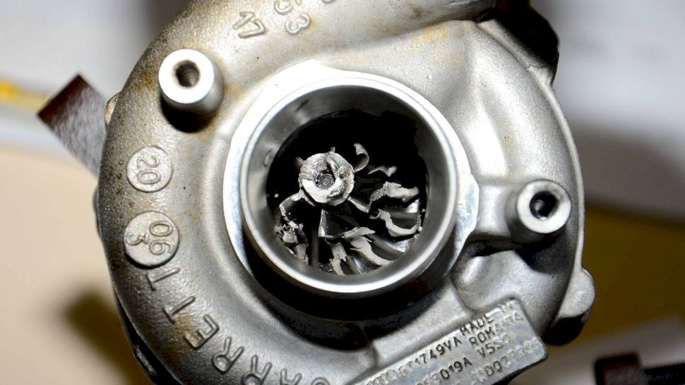 Pret reconditionare turbina. Merita sau nu sa faci acest lucru?