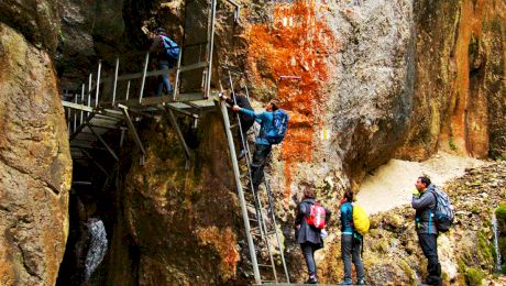 Canionul 7 Scări. Ce poți face acolo, atracții, cazare, activități