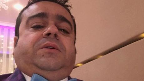 Adrian Minune: CV, vârstă, înălțime, greutate, biografie, familie, cât cere pentru o cântare