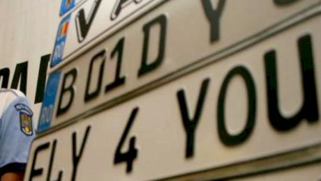 Cât costă să-ți pui numere preferențiale la mașină. Taxa pe care o plătești la înmatriculări