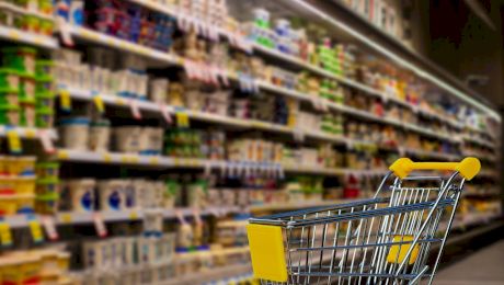 Alimentul banal care se evaporă de pe piața din România. S-a scumpit și producătorii îl tot ”lungesc”