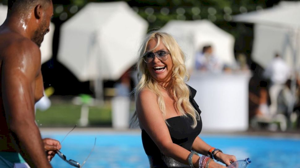 Vica Blochina: CV, vârstă, greutate, înălțime, familie, biografie, avere, afaceri - concurentă Survivor România