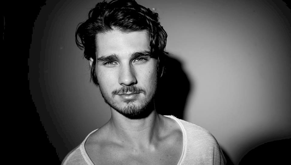 Anghel Damian: CV, Biografie, Varsta, inaltime, surse de venit, filmografie