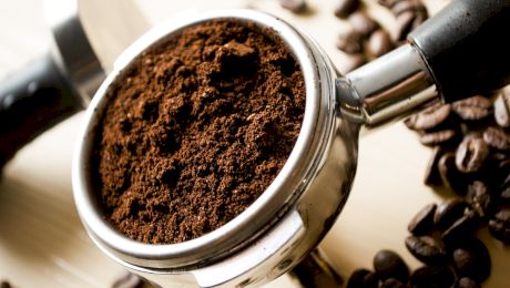 Cum se cultivă și procesează cafeaua pentru a obține cea mai bună calitate