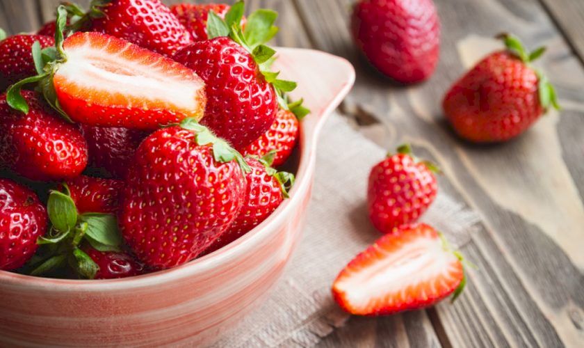 Capsuni sau capsune. Cum se scrie corect?