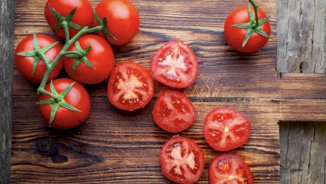 La ce distanță se plantează roșiile? Ghid pentru o cultură de succes