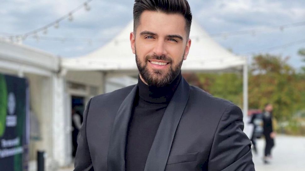 Alex Leonte CV, Varsta, Biografie, Surse de Venit, Familie, Avere