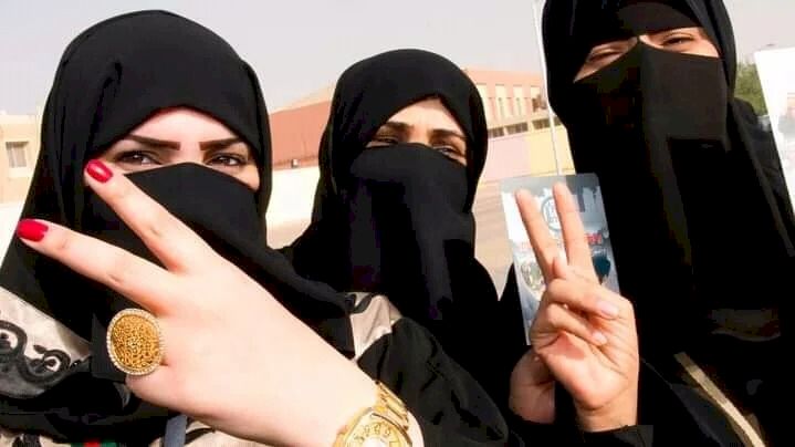 Poveste cruntă, dar adevărată a unei românce căsătorită cu un arab: ”Mă lega în lanțuri… ”