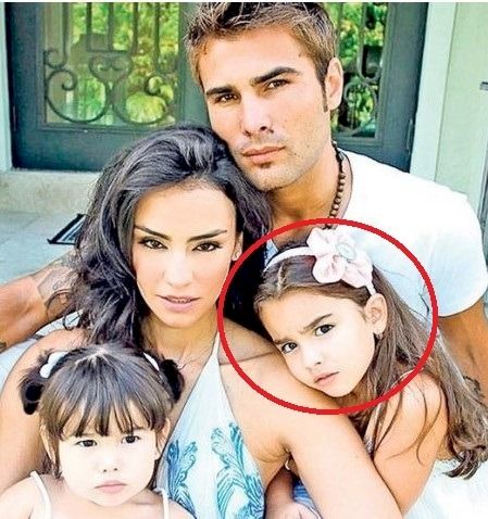 Ce frumoasă e fiica lui Adrian Mutu. Seamănă perfect cu mama sa, Consuelo