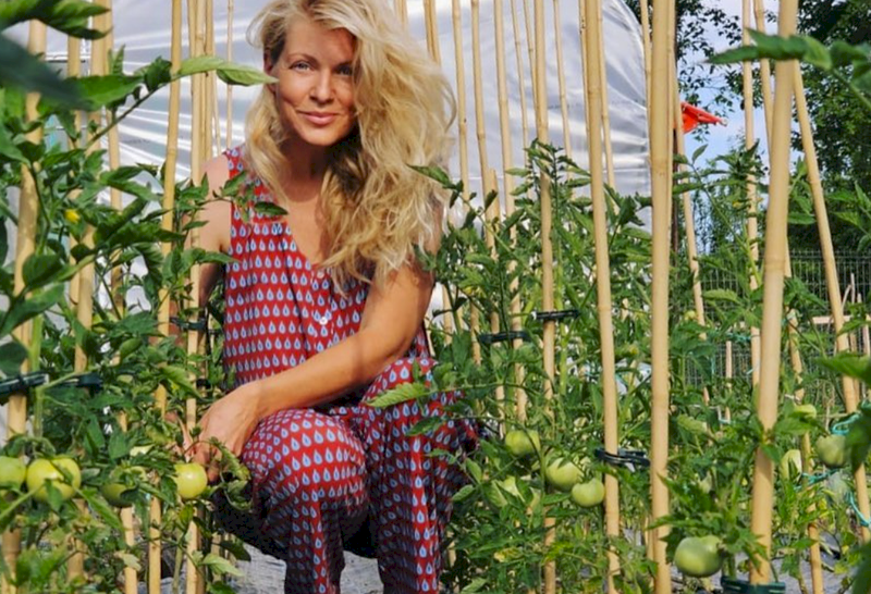 Dana Nălbaru și Dragoș Bucur au un adevărat Paradis la Moșteni-Greci. Toată lumea știe că s-au mutat la țară, dar puțini le-au văzut casa în care locuiesc