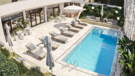 Smiley, Vâlcan, Fodor și soțiile lor, în inspecție la pensiunea pe care o dețin în Vama Veche. Cum arata si cat costa o noapte de cazare