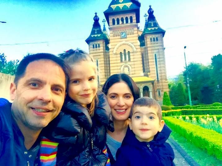 Ce notă a luat fiica lui Dan Negru la Evaluarea Națională 2025. Prezentatorul TV este foarte mândru de Dara: 