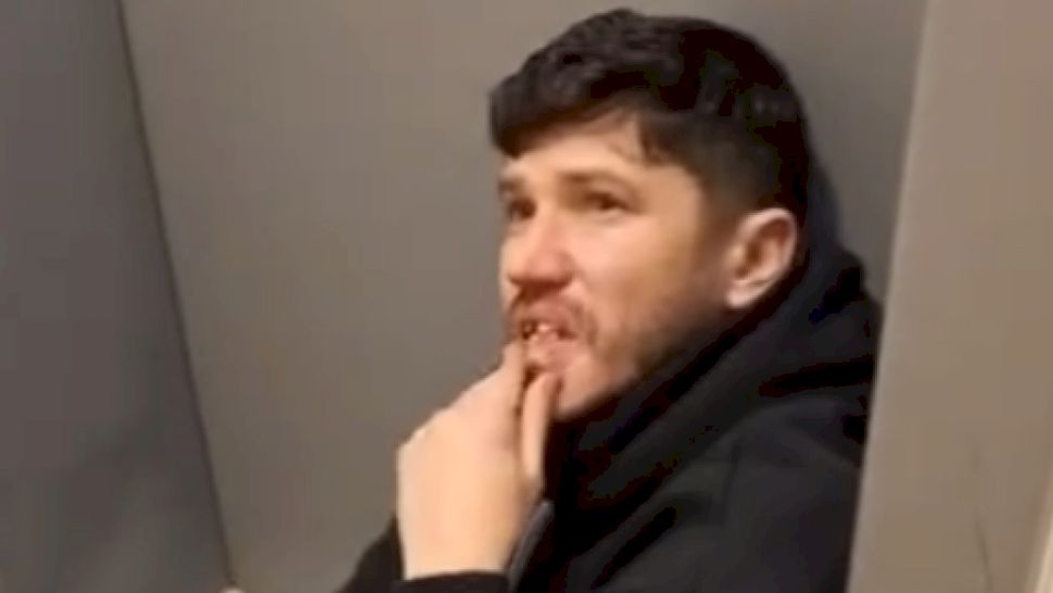 Ajunsese fără sursă de venit și trăia din banii mamei sale. Cristi Tănase s-a angajat: 