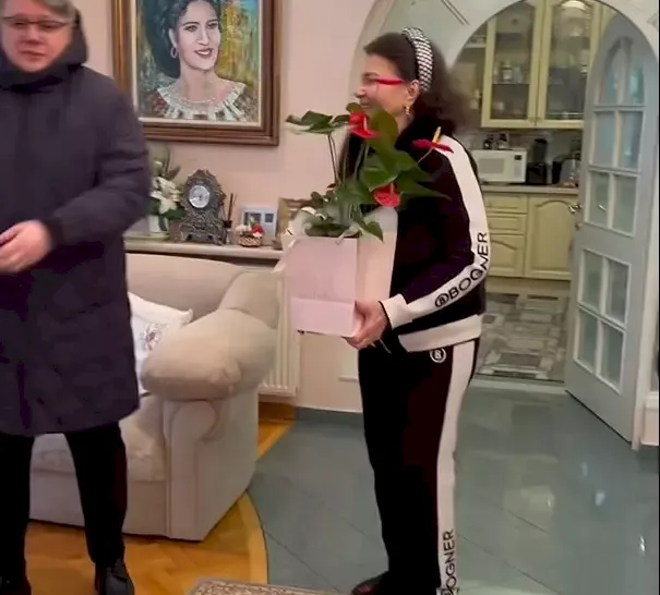 Cum arată vila de peste 500.000 de euro a Irinei Loghin? Interior elegant, mobilier de lux, o bijuterie arhitecturală în inima Cartierului Francez