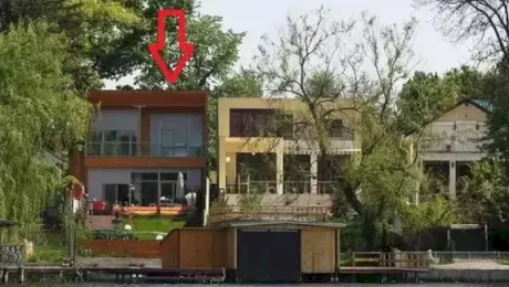 Cum arată casa în care locuiește Andreea Esca. Imagini cu vila din Snagov a vedetei de la PRO TV