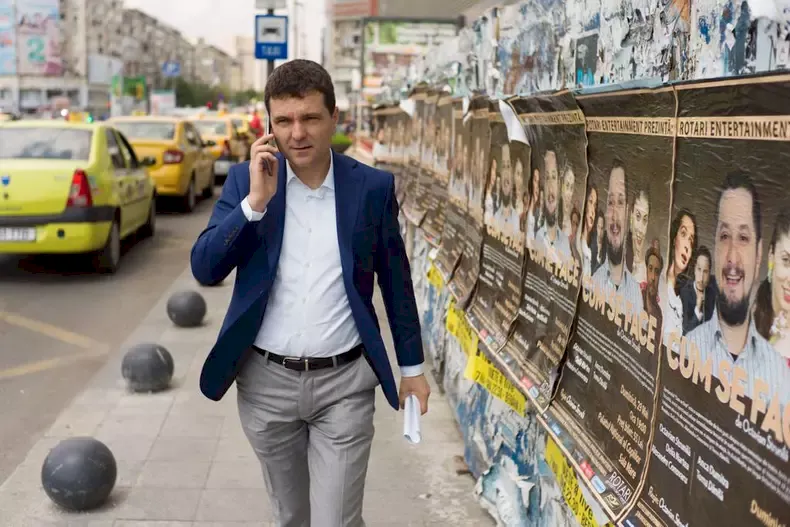 Nicușor Dan, fluierat la Iași. Gestul făcut de președintele României în fața mulțumii care îl huiduia