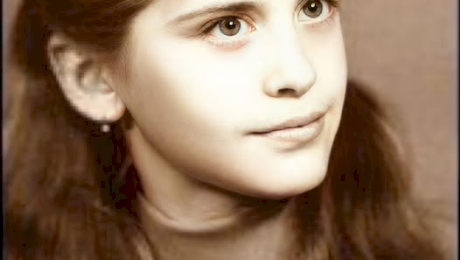 O recunoști? Astăzi este una dintre cele mai controversate femei din România.