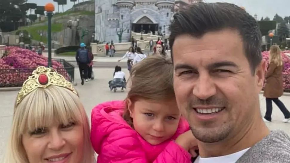 Cum a apărut fiica Elenei Udrea alături de tatăl ei, la serbarea școlară. Până acum, Eva Maria și-a vizitat mama de 150 de ori la închisoare