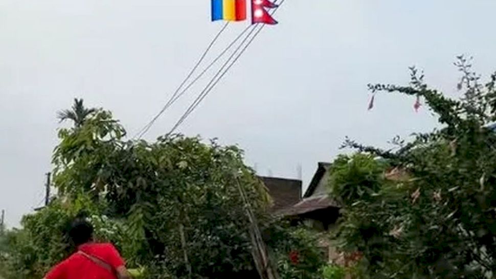 Un nepalez care lucrează de 4 ani în România s-a întors acasă. Cum și-a găsit familia Bishal și căminul pe care l-a părăsit pentru un trai mai bun. „Așa erau românii în anii 2000”